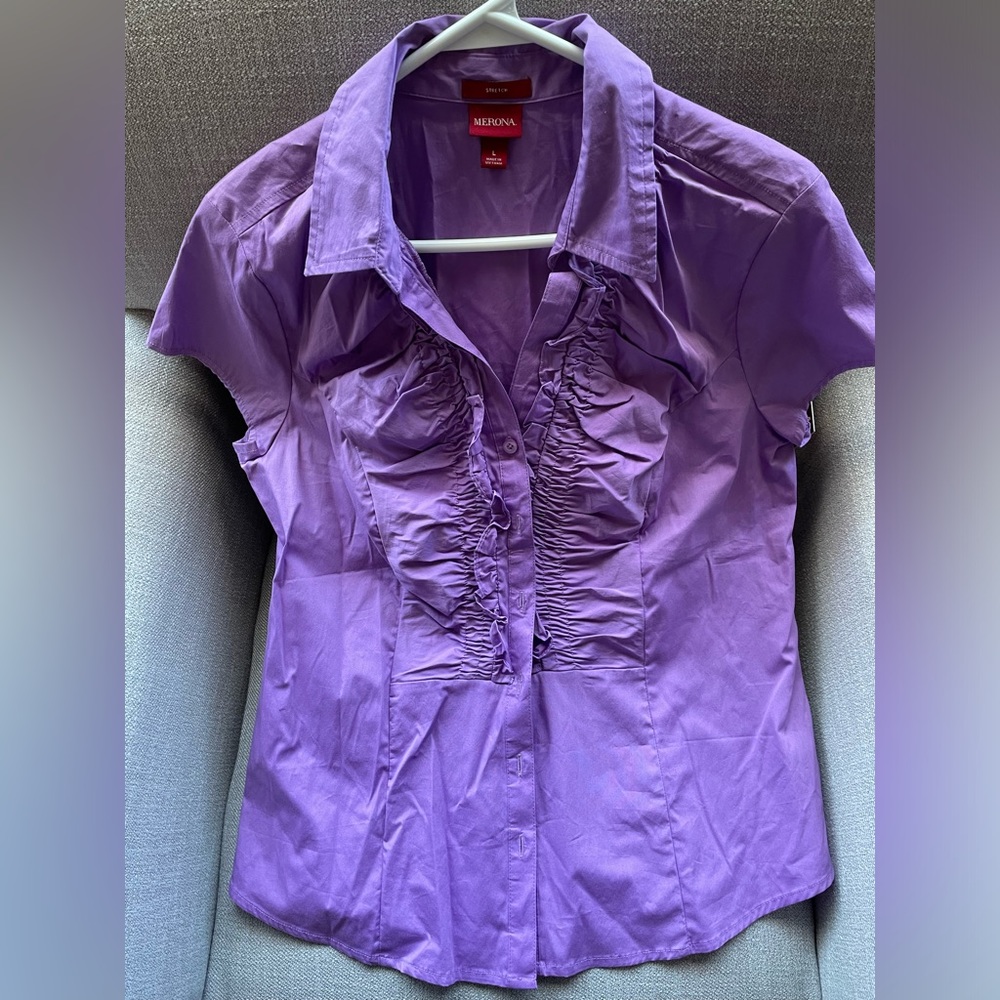 Short sleeve collared button up shirt